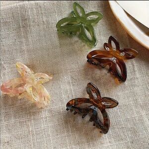 NEW CCB Butterfly Hair Claw Clip Blue Brown Tortoiseshell Elegant Chic Dainty 2”